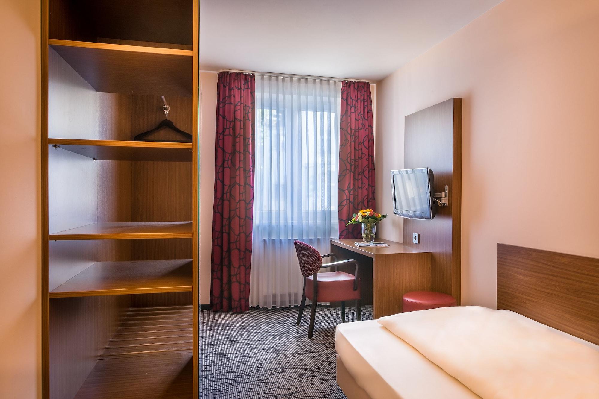 Scope Hotel Dresden Airport ภายนอก รูปภาพ